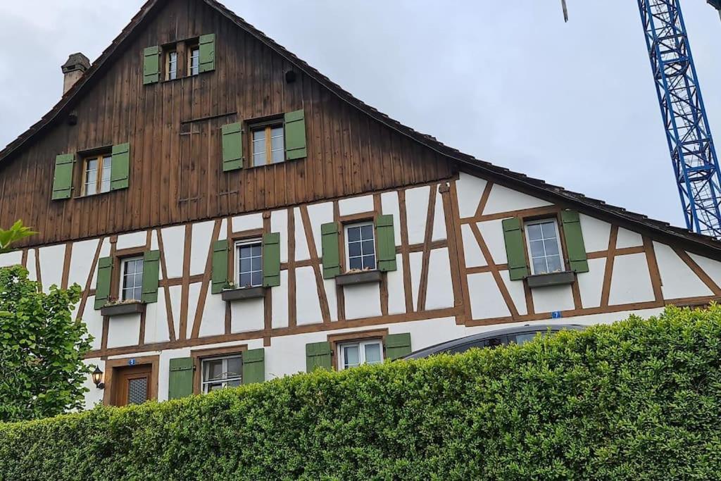 3 Bedroom Swiss House On 3 Floors Oberglatt Eksteriør billede